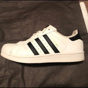 Women’s Adidas Superstars